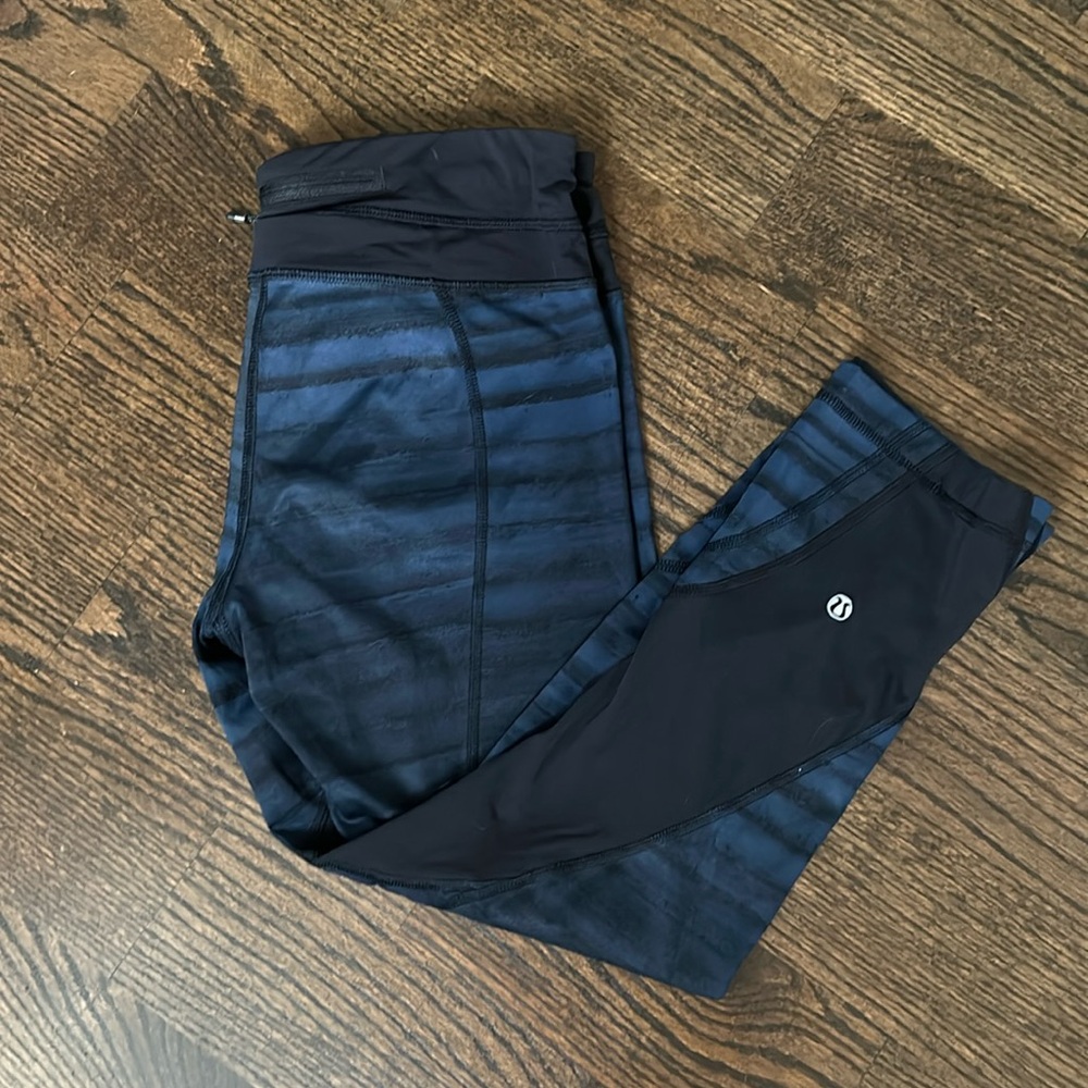 Blue and black with mesh detail Lululemon cropped yoga pants